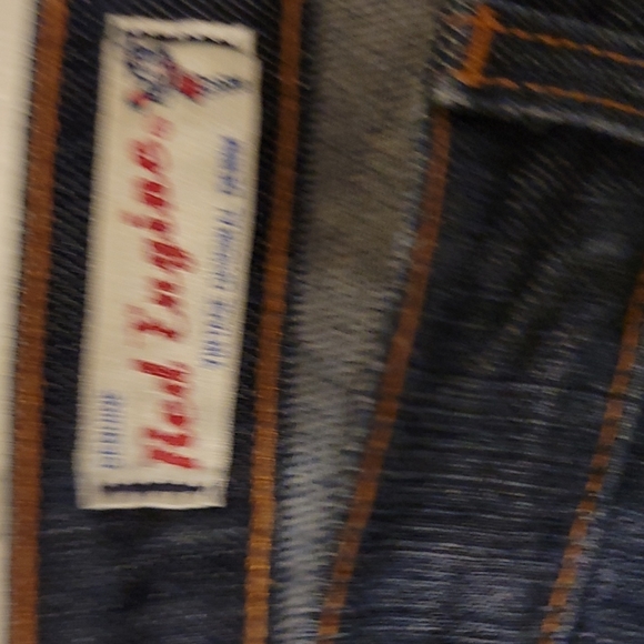 Red Engine Cropped Jean's Size 29 - Picture 2 of 4